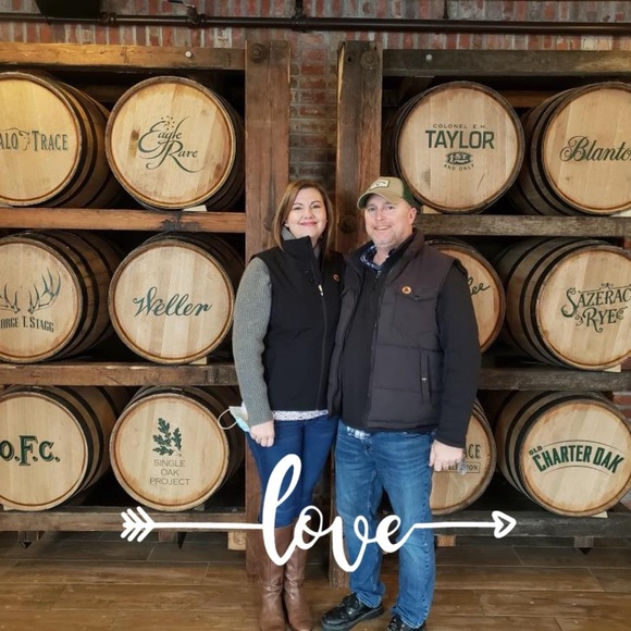 Meet your Posher, Jennifer - Picture 1 of 1